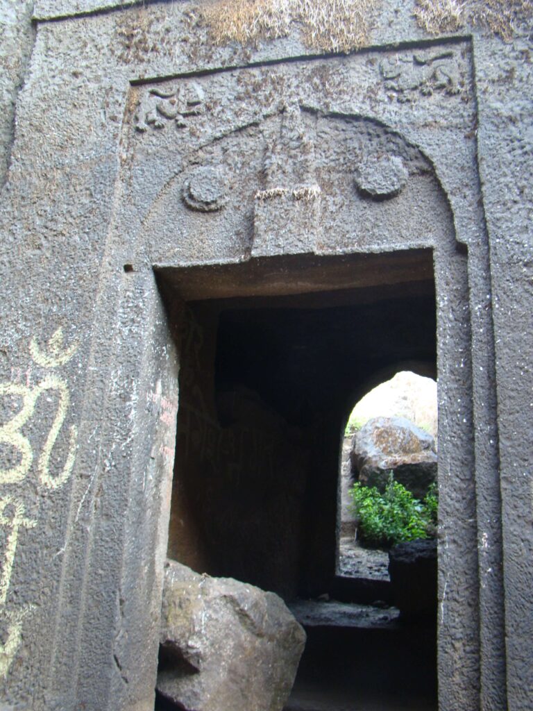 Tringalwadi Fort Entrance
