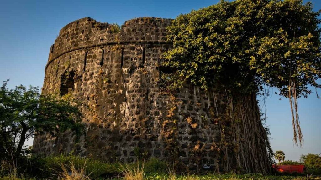 Portuguese Martello tower at Arnala Fort